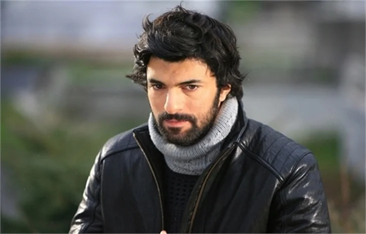 Seren Serengil takipte Engin Akyürek firarda
