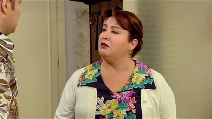 'Seksenler' dizisinin Rukiye’si Özlem Türkad evleniyor