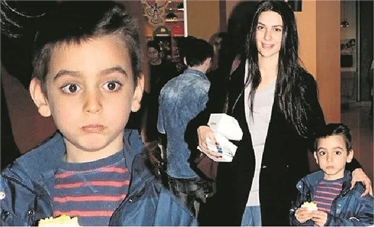 Ali annesinin kafesinde çalışıyor!