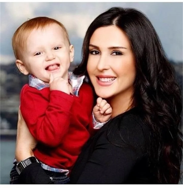 Ebru Destan ikinci bebek için gün sayıyor
