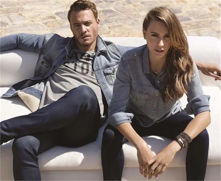 Kerem Bürsin ve Serenay Sarıkaya evlilik için ilk adımı atıyor