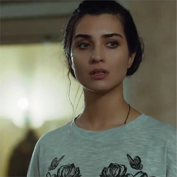 Ferzan Özpetek'ten Tuba Büyüküstün'e: Gözlerin yeter