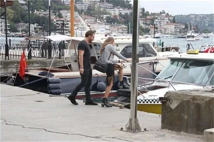 Serenay Sarıkaya ile Kerem Bürsin arasında soğuk rüzgarlar!
