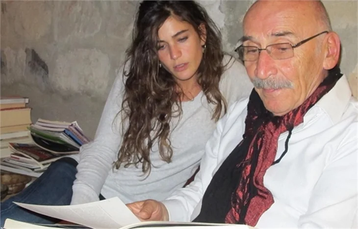 Berrak Tüzünataç, Tuncel Kurtiz'i unutmadı!