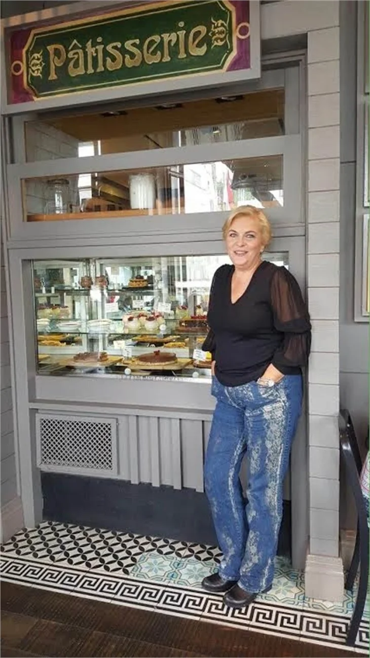 İlişki Durumu: Karışık'ın çekimleri Sandalyee Brasserie & Fine Cuisine 'de yapıldı