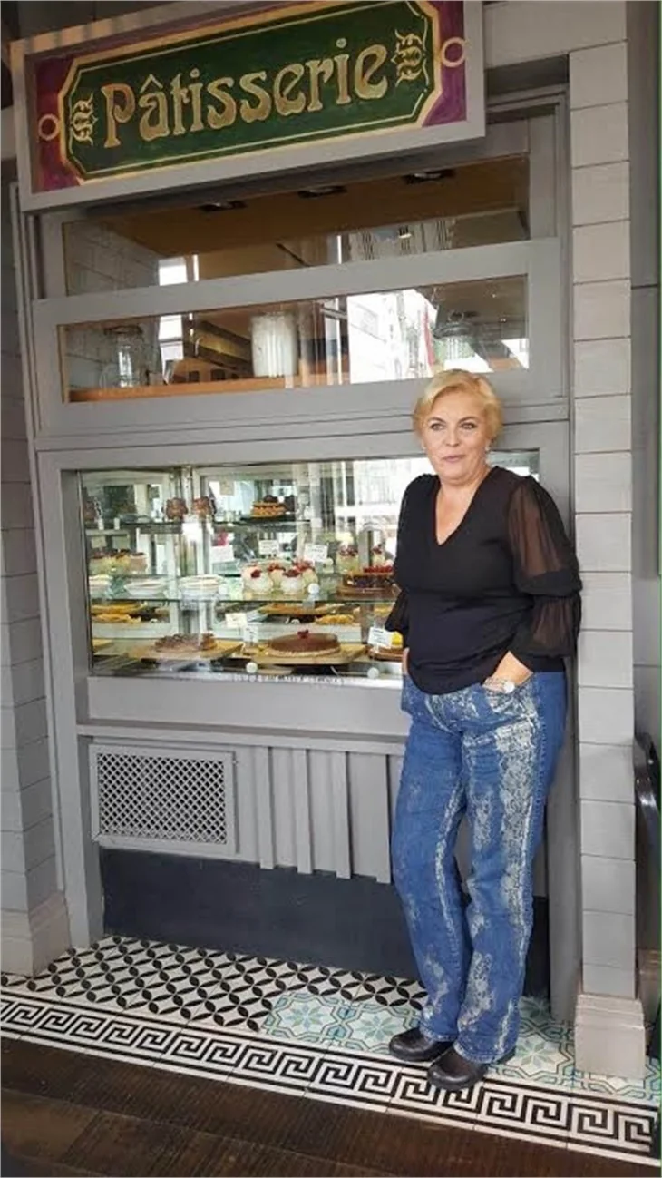 İlişki Durumu: Karışık'ın çekimleri Sandalyee Brasserie & Fine Cuisine 'de yapıldı