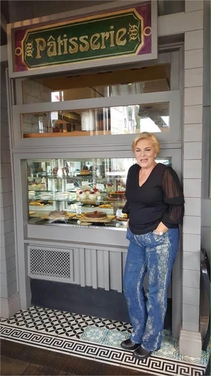 İlişki Durumu: Karışık'ın çekimleri Sandalyee Brasserie & Fine Cuisine 'de yapıldı