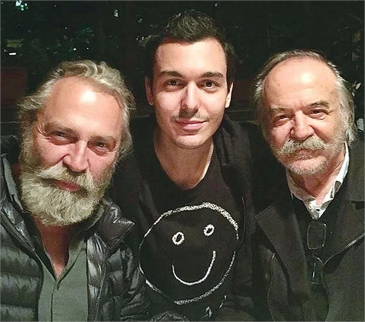 Haluk Bilginer ile Çetin Tekindor aynı karede