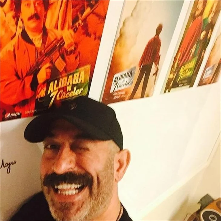 İşte Cem Yılmaz'ın Ali Baba ve 7 Cüceler filminden fotoğraflar