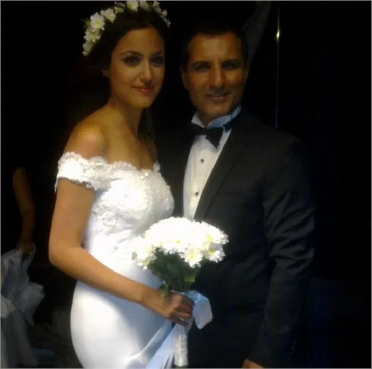 Rafet El Roman'ın eşi ve kardeşi kavga etti!