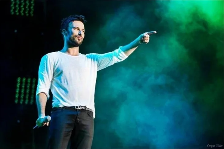 Tarkan'dan Meryem Uzerli'ye sürpriz davet