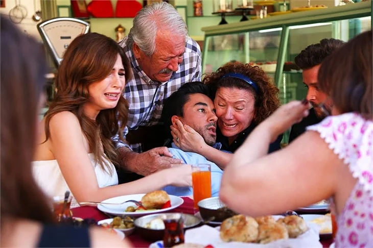 Kocamın Ailesi'nde Tarık'ı kim kaçırdı?