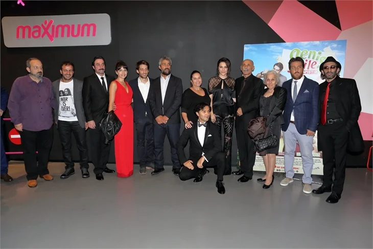 "Geniş Aile: Yapıştır"ın galası yapıldı!