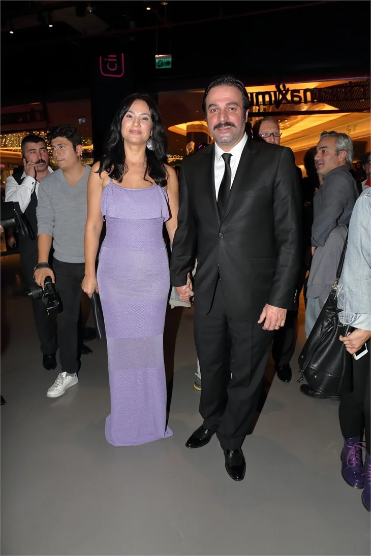 "Geniş Aile: Yapıştır"ın galası yapıldı!