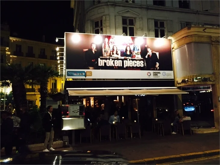 Cannes'ta 'Paramparça' fırtınası!