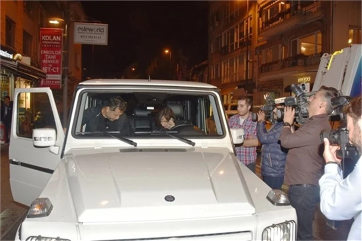 Gülşen ile Ozan Çolakoğlu el ele görüntülendi