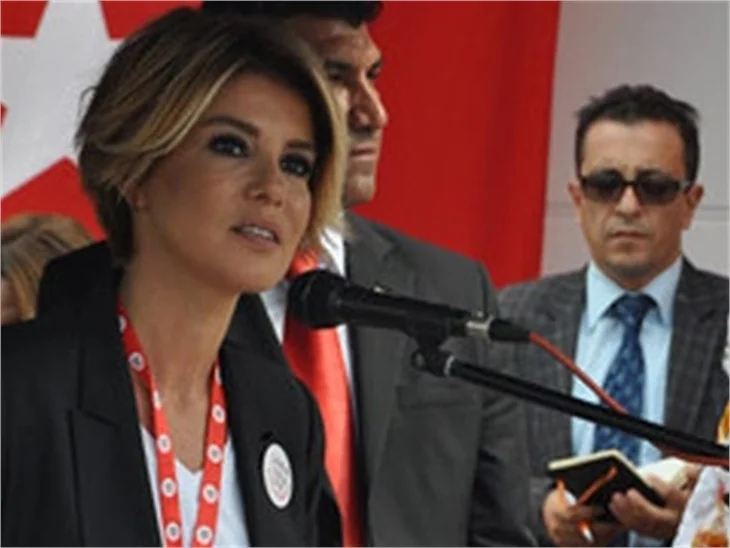 Gülben Ergen'e şok protesto