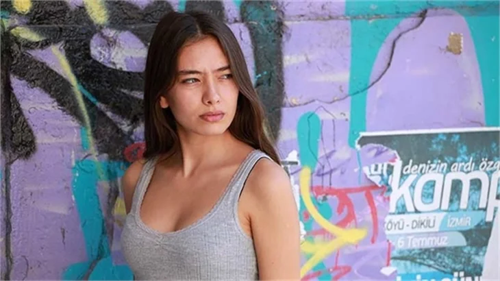 Neslihan Atagül bilinmeyenlerini anlattı