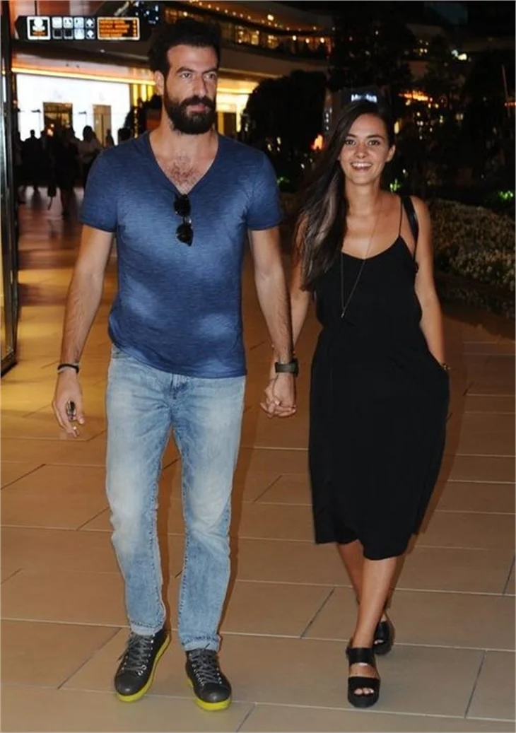 Hande Soral arkadaşlarıyla buluştu