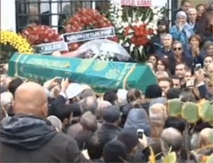 Levent Kırca son yolculuğuna uğurlandı