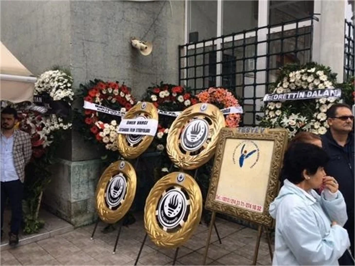 Levent Kırca son yolculuğuna uğurlandı