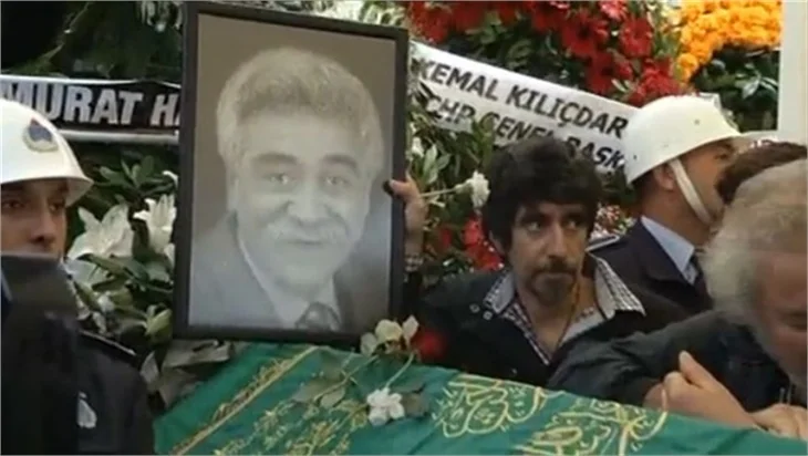 Levent Kırca son yolculuğuna uğurlandı
