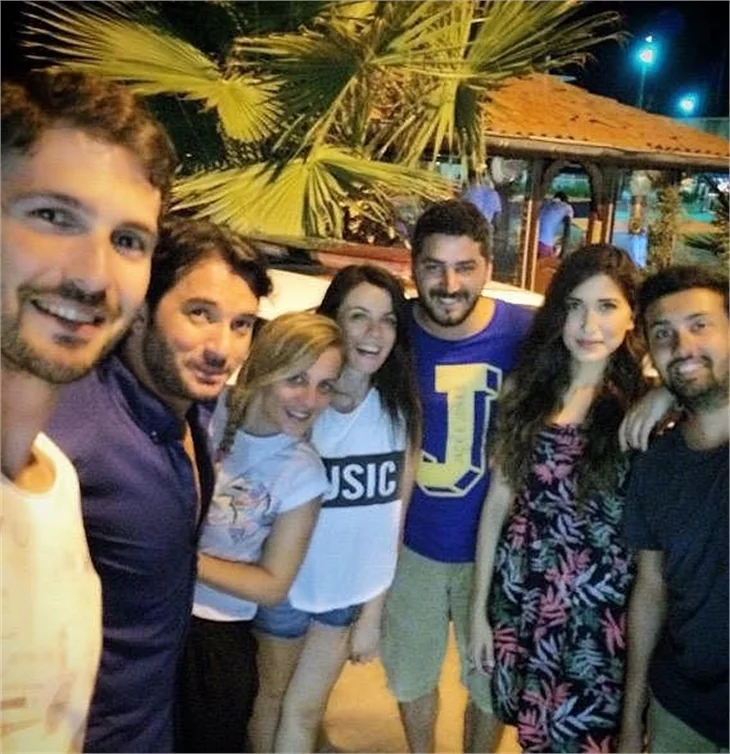 "Bir Deniz Hikayesi" oyuncularının set arkası paylaşımları
