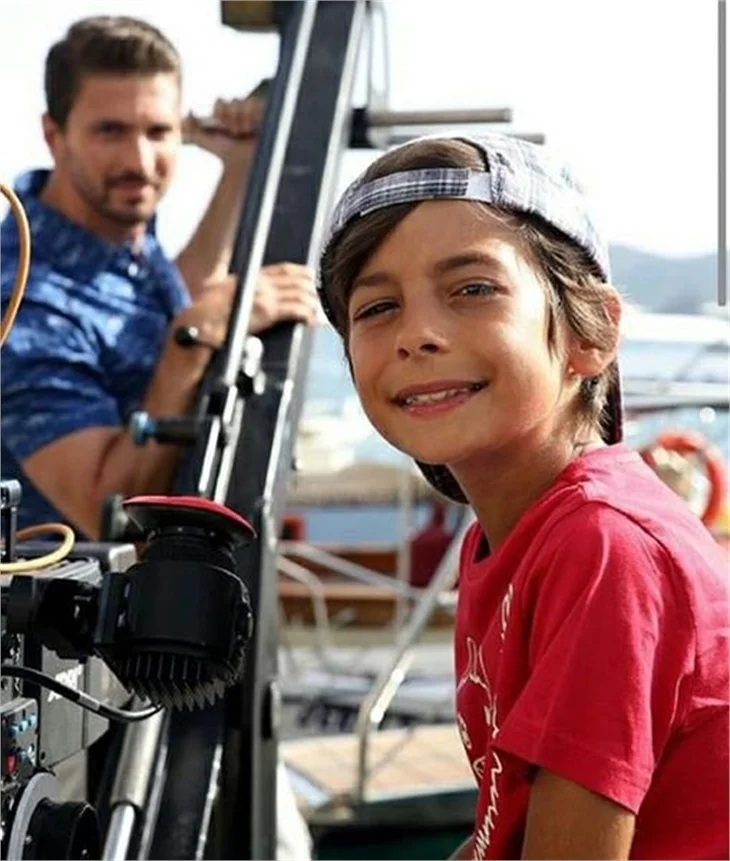 "Bir Deniz Hikayesi" oyuncularının set arkası paylaşımları