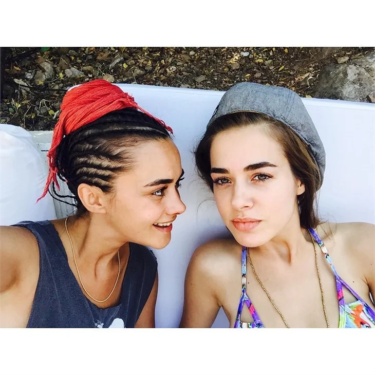 Hande sevgilisiyle Galata’da oturacak