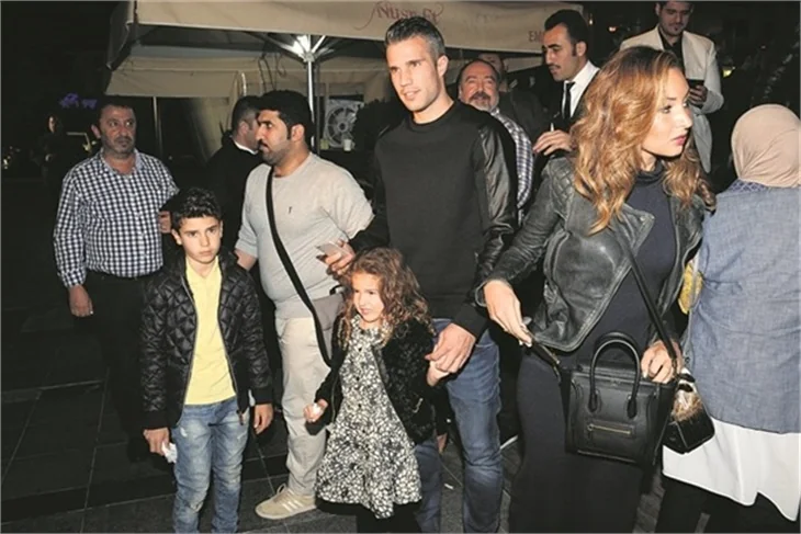 Robin Van Persie ile selfie yarışı!