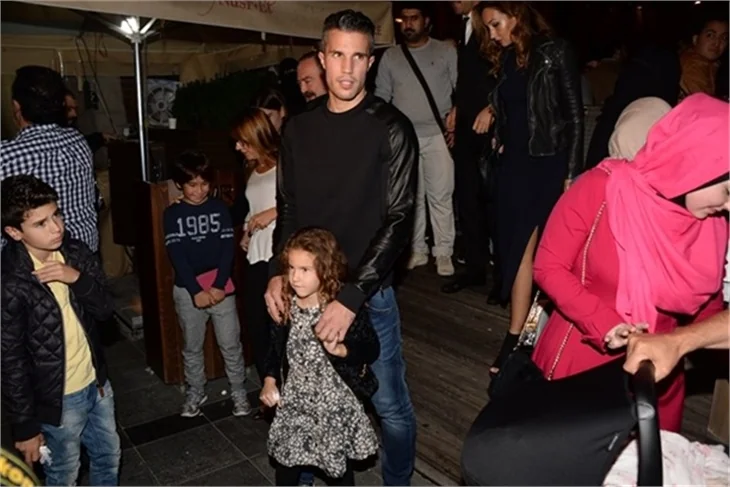 Robin Van Persie ile selfie yarışı!