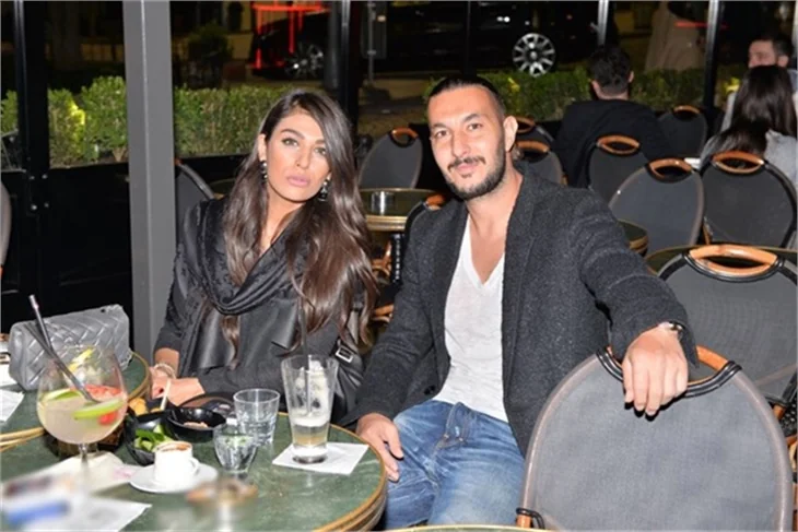 Necati Ateş'in esmer güzeli!