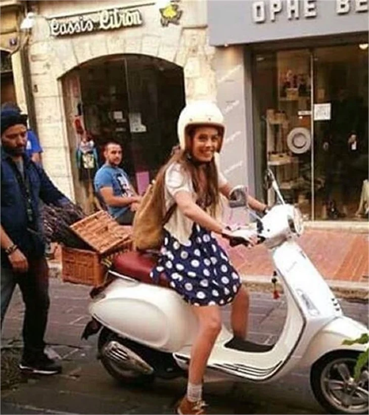 Meryem Uzerli yeni dizisi 'Gecenin Kraliçesi'nin çekimlerinde dublör kullandı