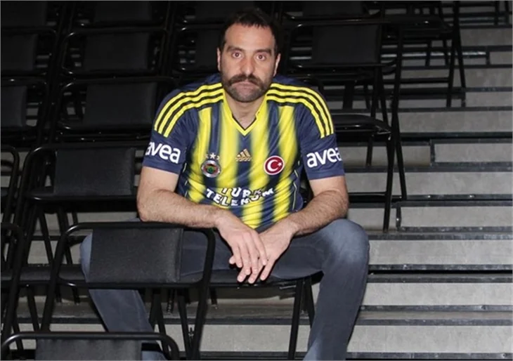 Ünlüler hangi takımı tutuyor?