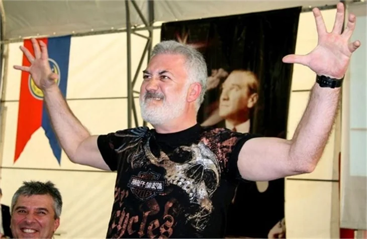 Ünlüler hangi takımı tutuyor?
