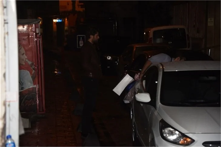 Doğum gününde kavga mı ettiler?