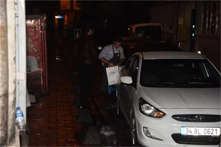 Doğum gününde kavga mı ettiler?