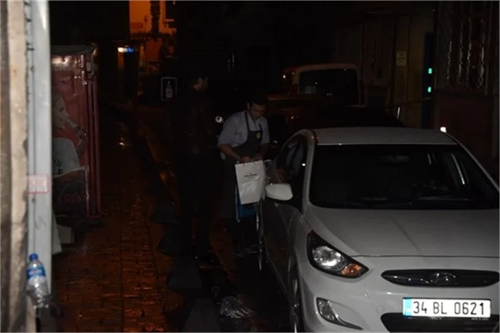 Doğum gününde kavga mı ettiler?