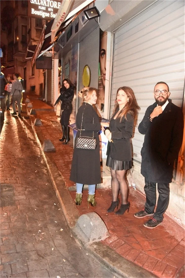 Doğum gününde kavga mı ettiler?