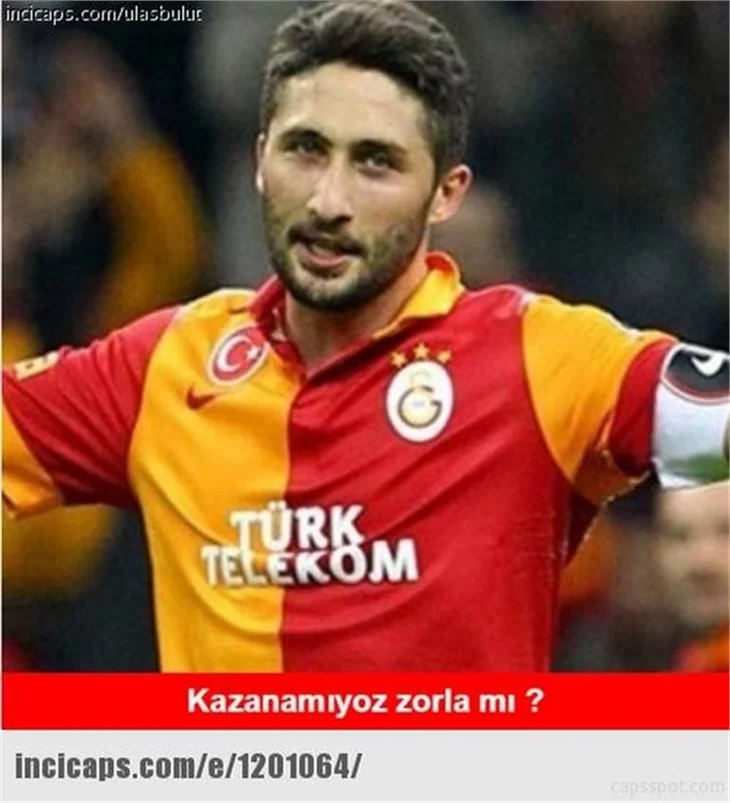 Fenerbahçe-Galatasaray derbisinin olay capsleri