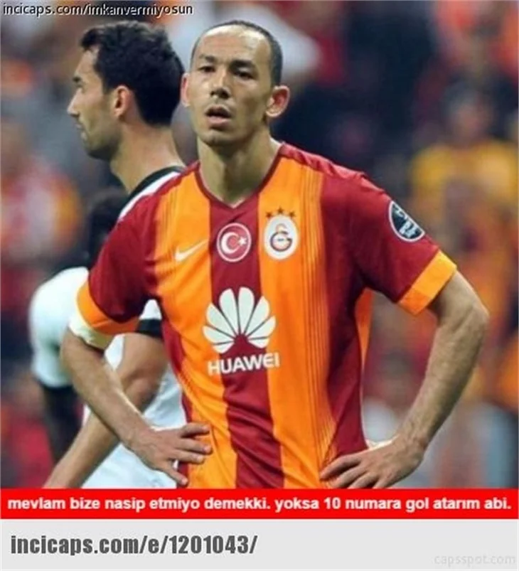 Fenerbahçe-Galatasaray derbisinin olay capsleri