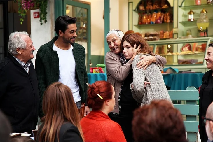 Kocamın Ailesi'nde Güneş ile Tarık balayında!