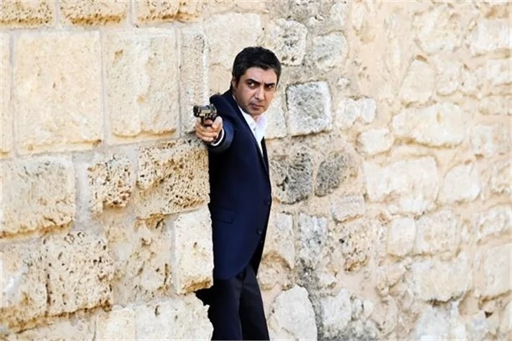 Kösem Kurtlar’a karşı