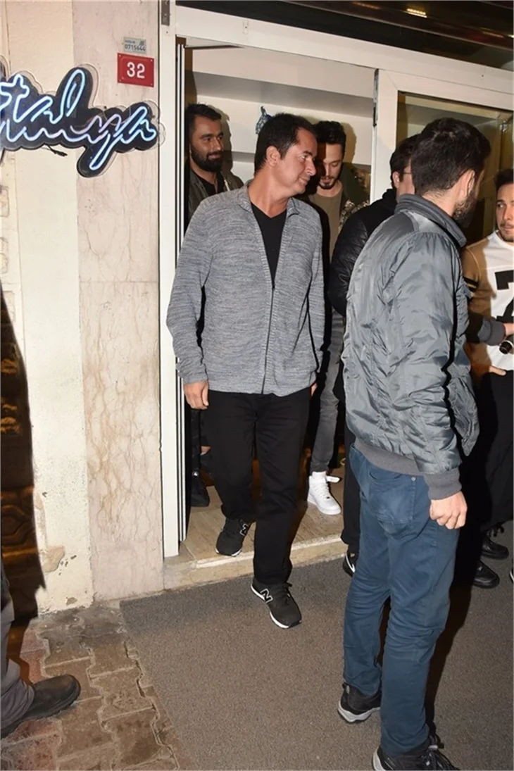 Murat Boz, Eser Yenenler, İbrahim Büyükak, Oğuzhan Koç ve Gökhan Şükür'ün cipleri yarıştı