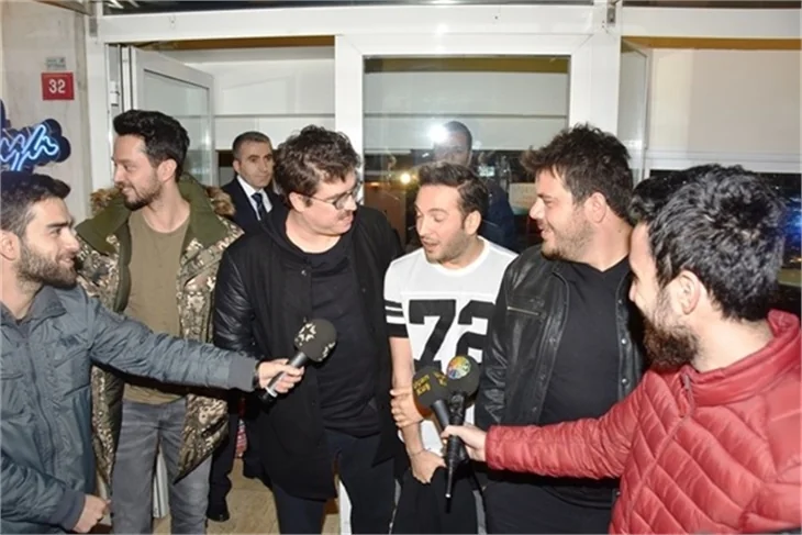 Murat Boz, Eser Yenenler, İbrahim Büyükak, Oğuzhan Koç ve Gökhan Şükür'ün cipleri yarıştı
