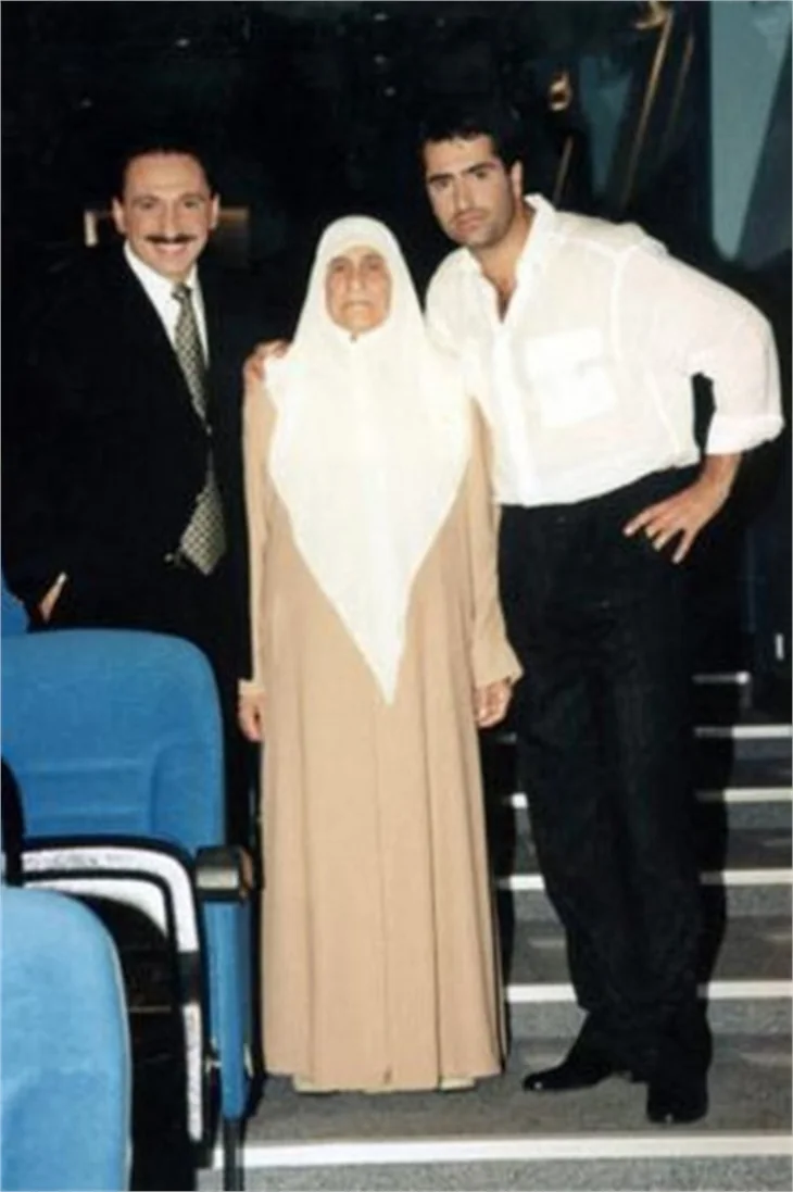 Ünlüler ve anneleri