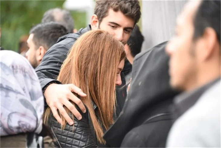 Kenan İmirzalıoğlu Sinem Kobal'ı acı gününde de yalnız bırakmadı