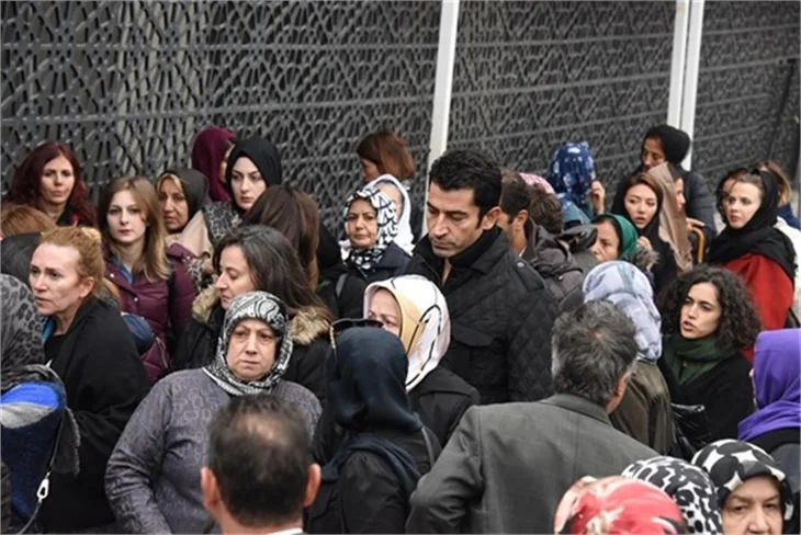 Kenan İmirzalıoğlu Sinem Kobal'ı acı gününde de yalnız bırakmadı
