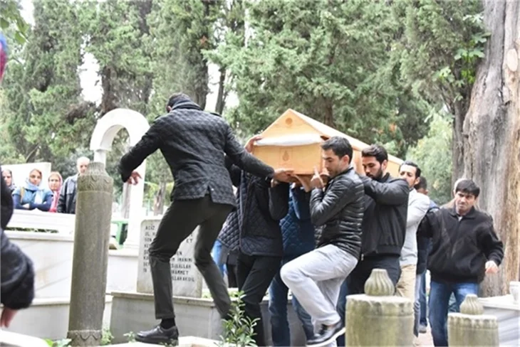 Kenan İmirzalıoğlu Sinem Kobal'ı acı gününde de yalnız bırakmadı