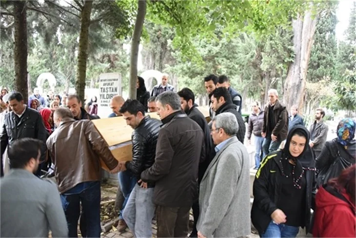 Kenan İmirzalıoğlu Sinem Kobal'ı acı gününde de yalnız bırakmadı
